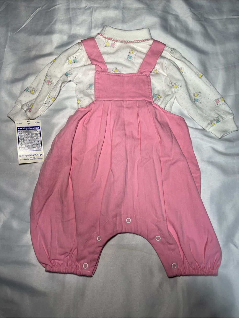 Vintage Buster Brown Baby Girl 2Pc Overall Set 3-6M Pink Teddy Bear NWT - Picture 4 of 4